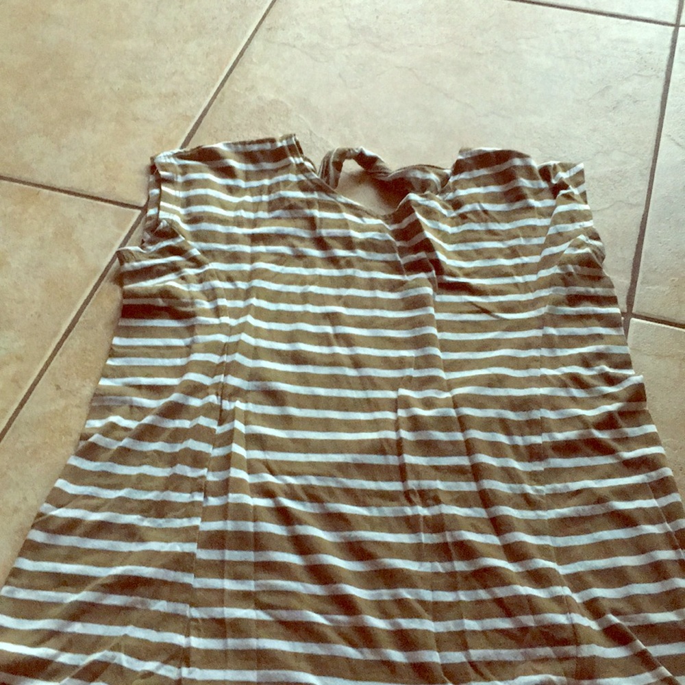 Green and white t-shirt